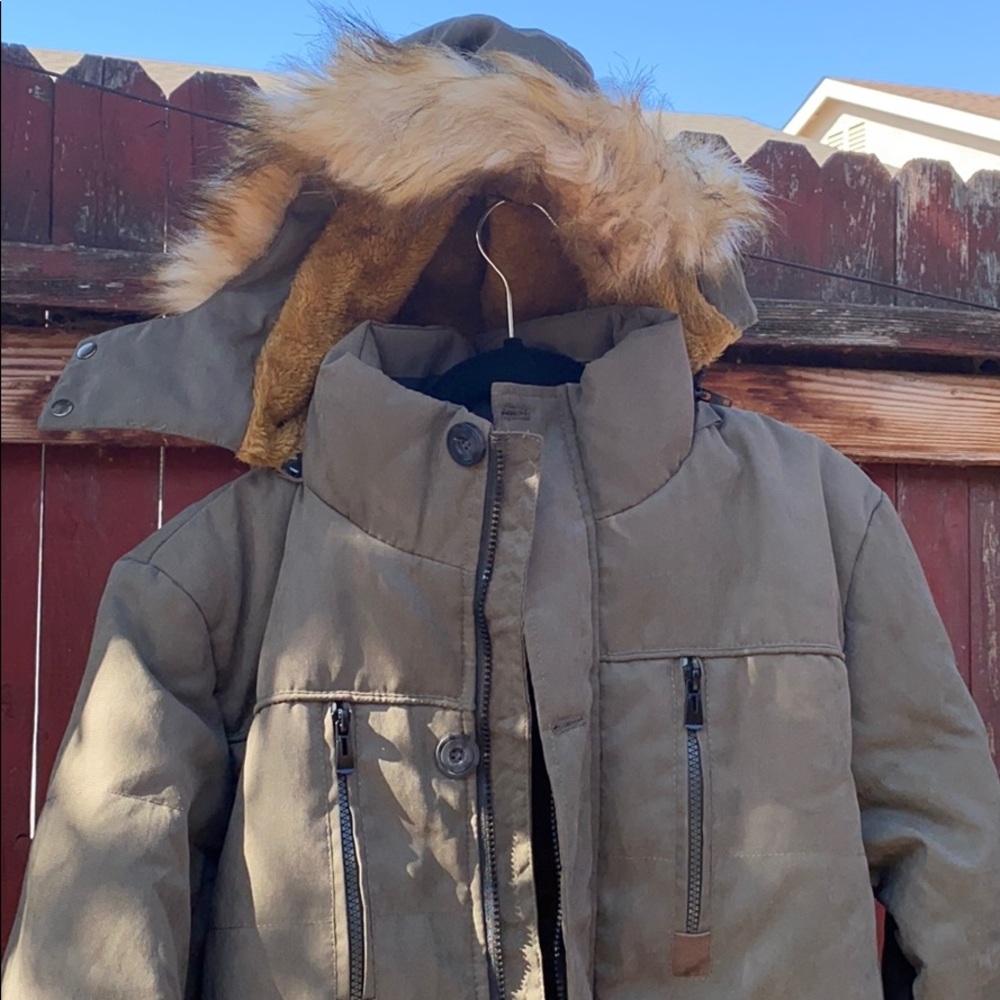 Winter jacket . - Picture 7 of 8